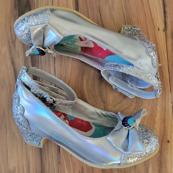 Toddler Girls Disney Silver Mermaid Heels - Picture 3 of 7